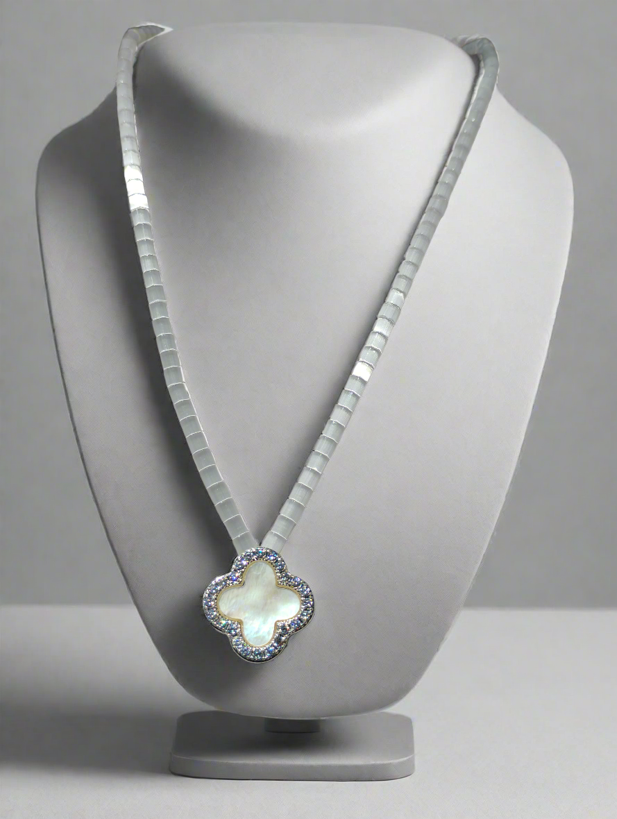 Gorgeous white clover necklace