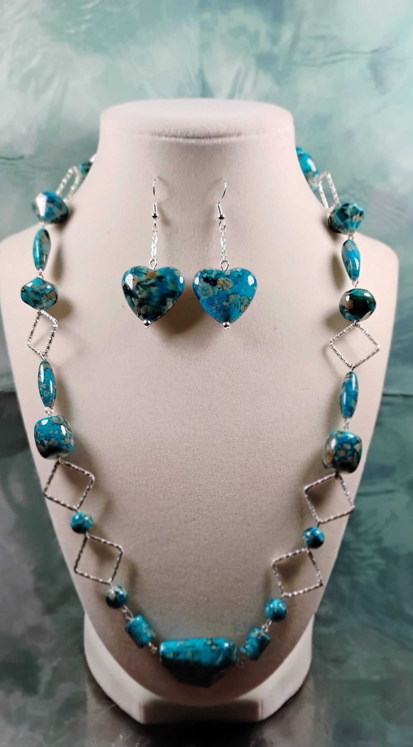 Beautiful Necklace with earrings