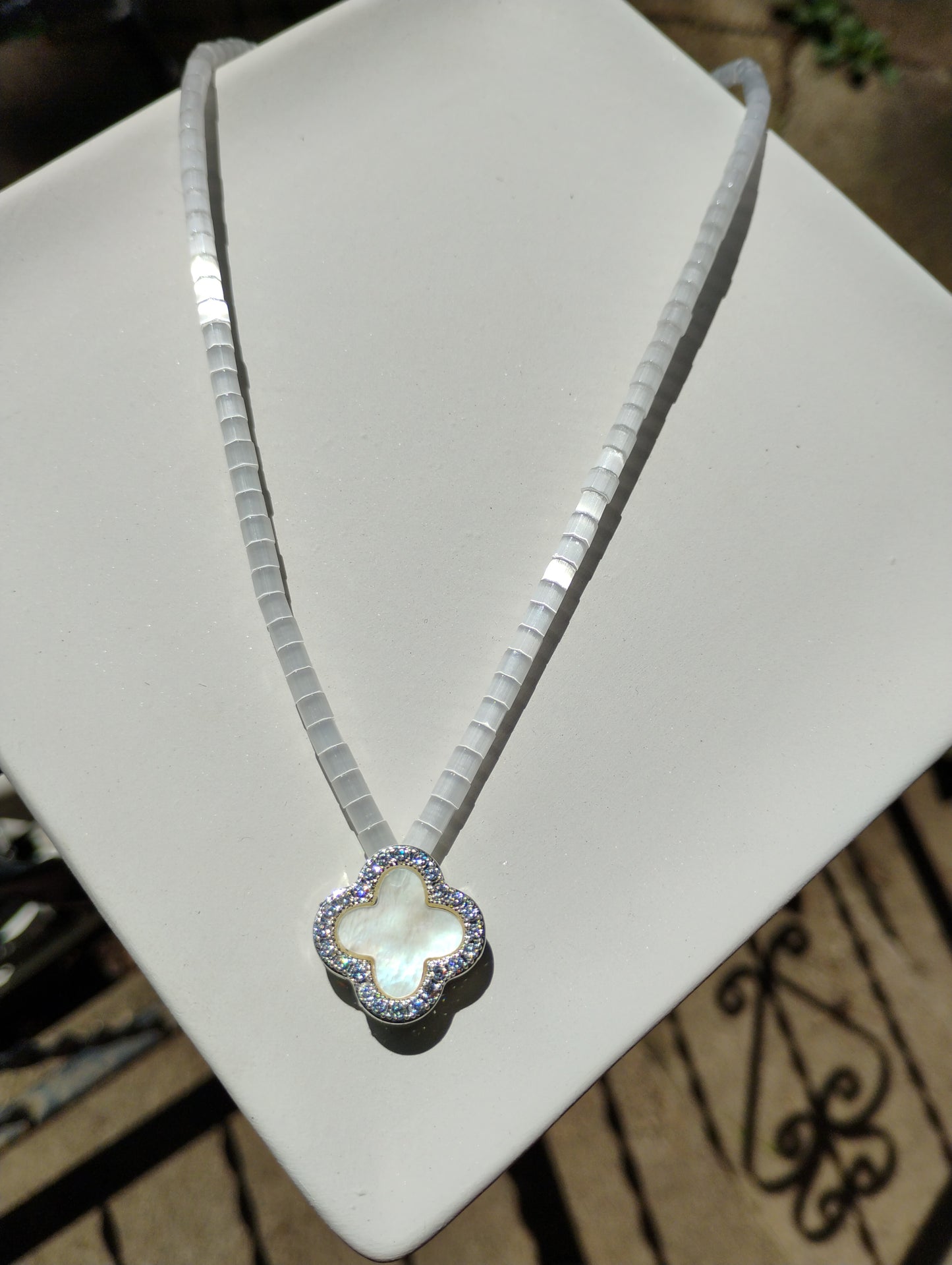 Gorgeous white clover necklace