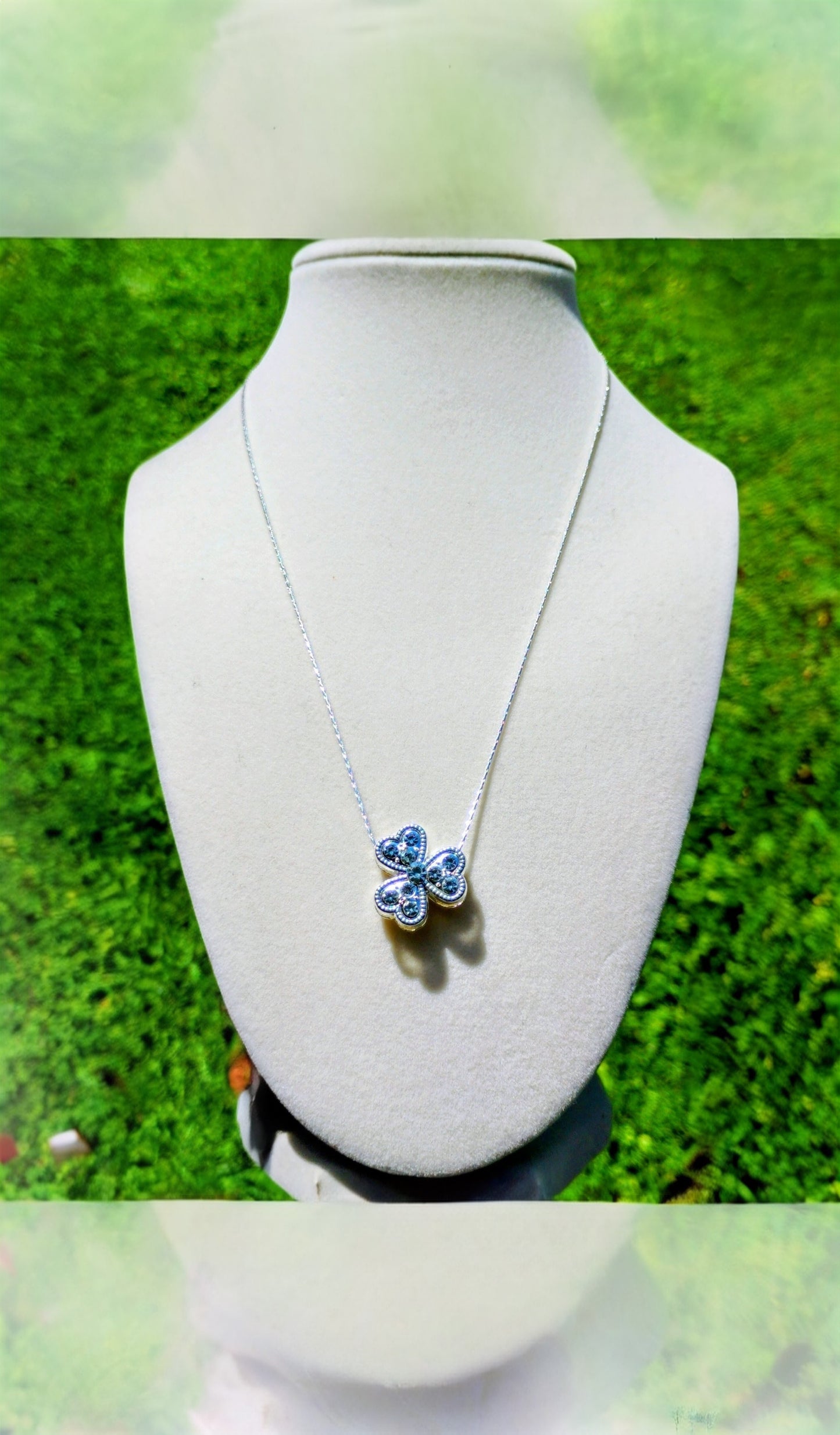 Clover chain necklace