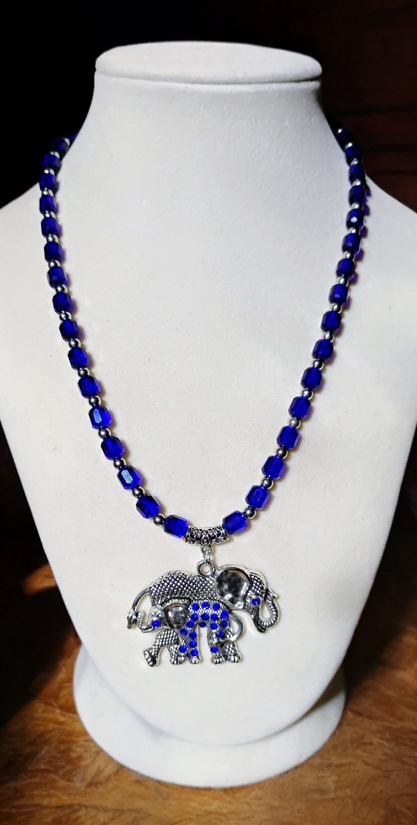 Pretty Royal blue elephant necklace
