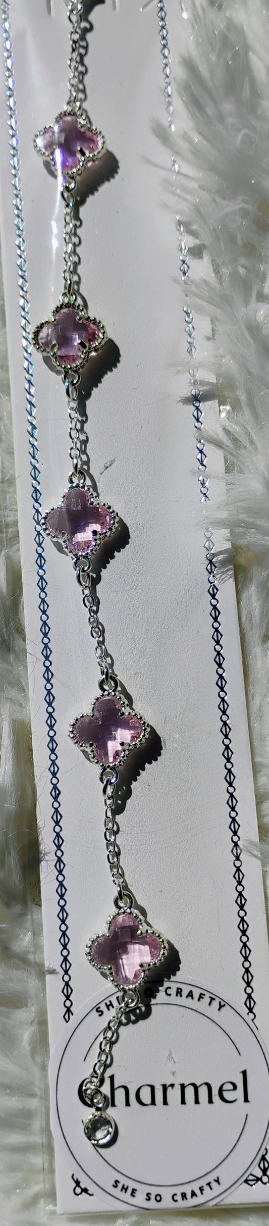 Beautiful pink clover chain bracelet