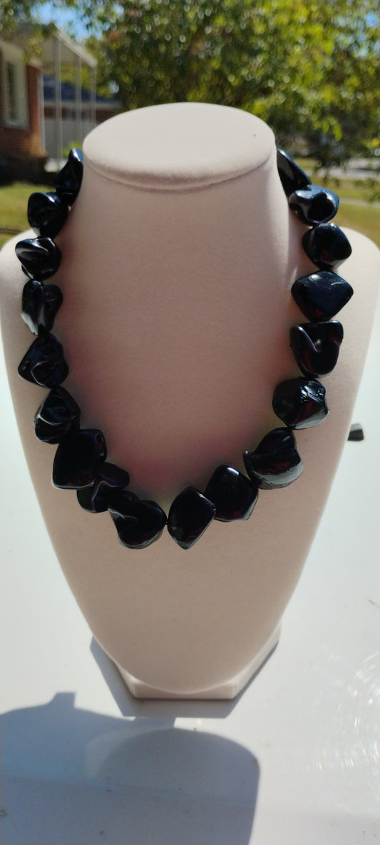 Black chunky Pearl like necklace