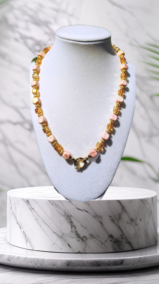 Beautiful versatile beaded necklace