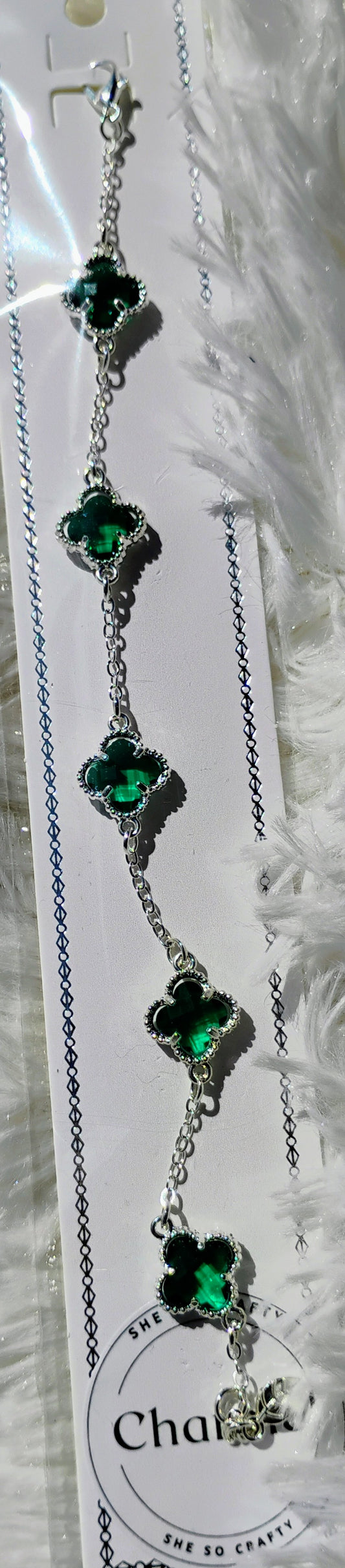 Pretty green clover chain bracelet